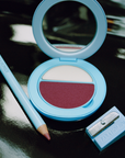 Essential Lip Compact Holiday 1